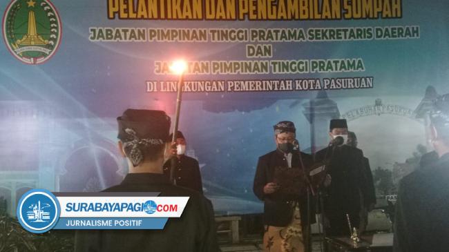 Sekda Dan Pejabat Eselon Ii Dilantik Gus Ipul Di Tengah Pasar