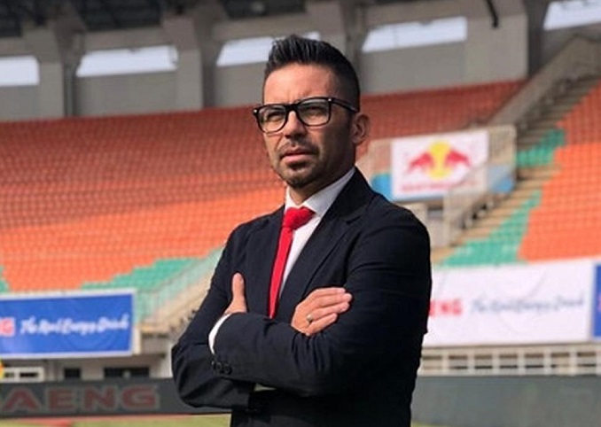 Absen dalam Konferensi Pers, Rumor Mundurnya Pelatih Javier Roca dari Persik Kediri Semakin Mencuat