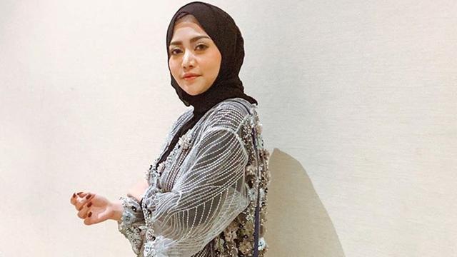 Lepas Hijab, Blokir Ribuan Haters