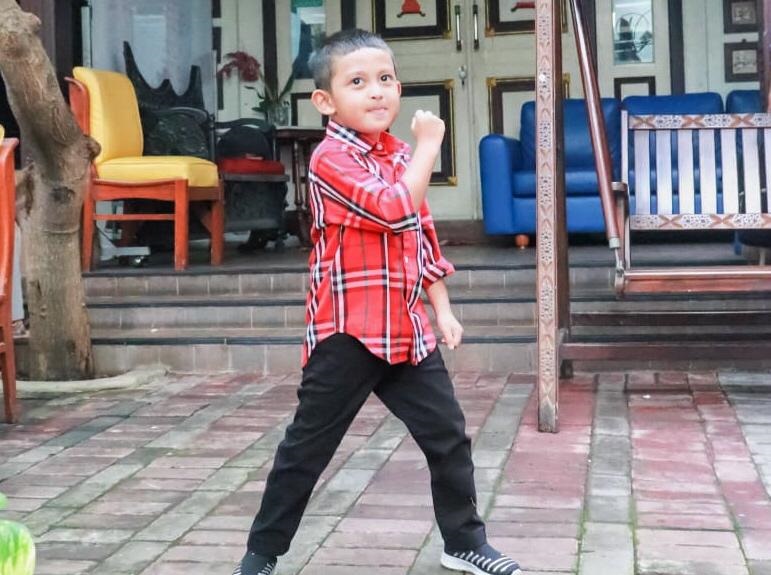Gandeng Surabaya Pagi, Husein Lebarkan Sayap di Dunia Entertain