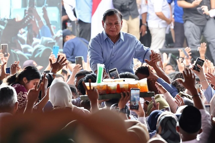 "Indonesia Bubar"nya Prabowo, Diungkit Mahfud di Malaysia