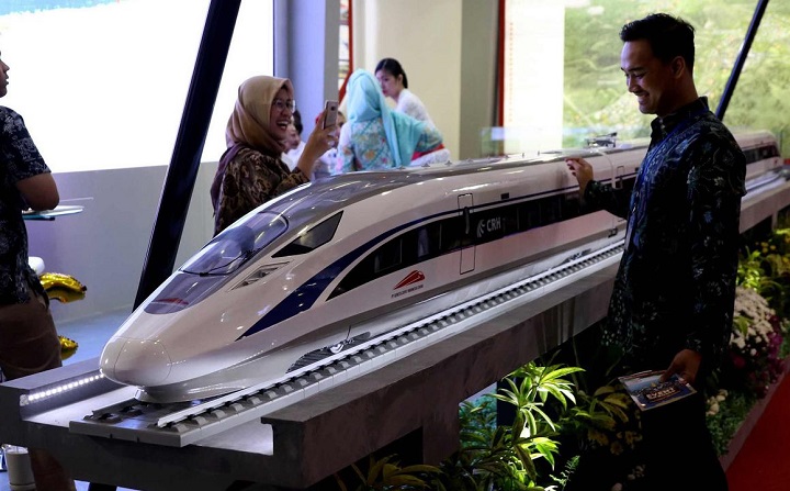 Kereta Cepat Jakarta-Surabaya, Bisa Bersaing dengan Pesawat