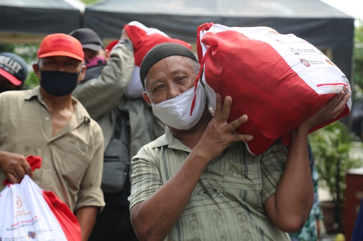 Dua Kader PDIP Saling Ledek, Bansos Bukan Bantuan Jokowi
