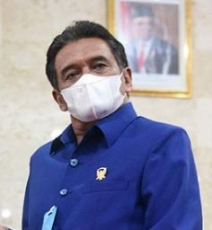 Ketua DPRD Kota Kediri Harap Salurkan Tajil di Lembaga Sosial