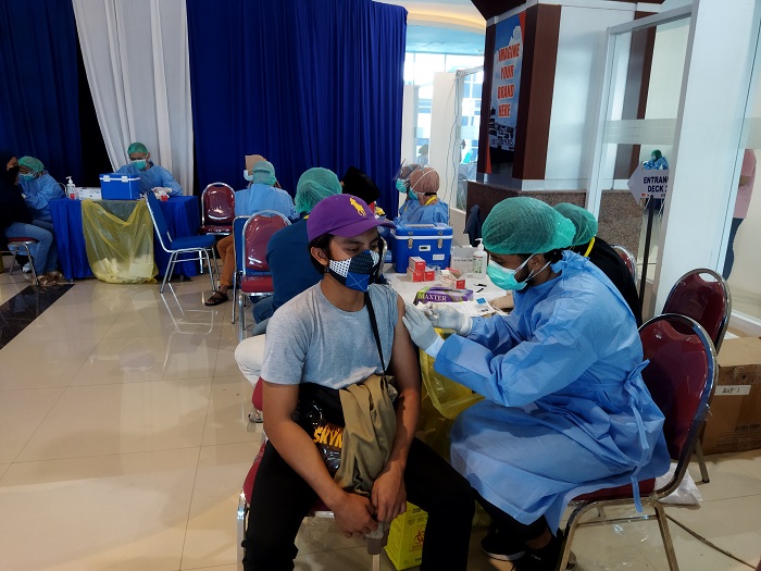 RSTKA Berikan 1.500 Dosis Vaksin Gratis Bagi Buruh dan Pekerja di Pelabuhan Tanjung Perak