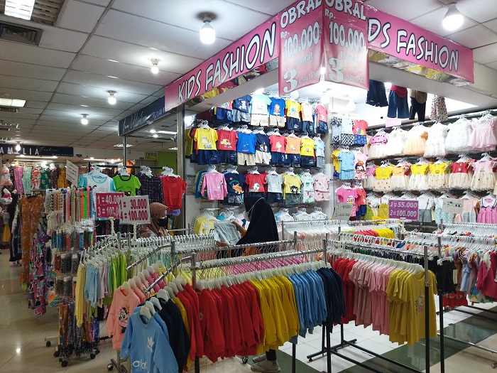 Anak Diperbolehkan Masuk Mall, Penjual Mainan dan Kids Fashion Laris Keras
