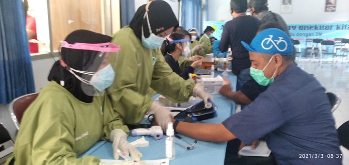 Puluhan Relawan dan Personel PMI Jember Dapat Vaksin