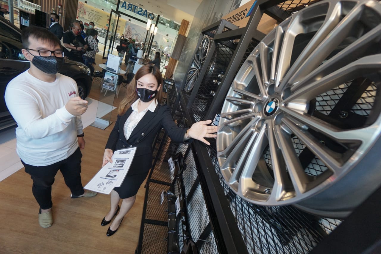 BMW Astra Luncurkan BMW Luxury Store Pertama di Jawa Timur