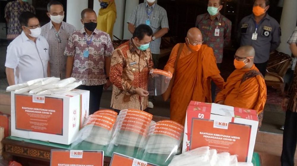 Pemkab Mojokerto Terima Bantuan Logistik Medis dari KBI Provinsi Jatim