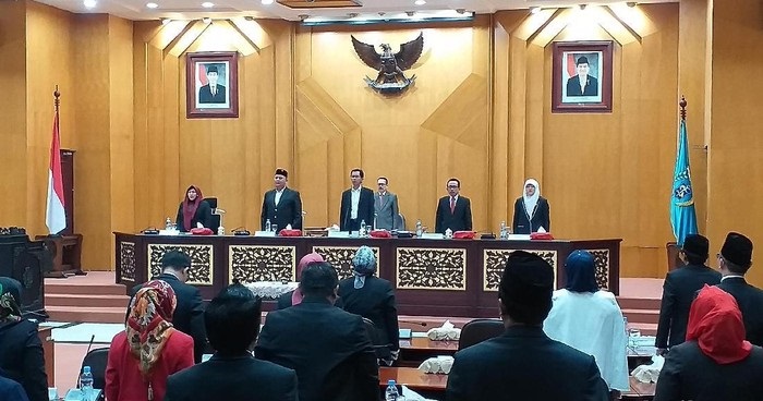 DPRD Surabaya Wajib Tunjukkan Hasil Swab Negatif Setiap hendak Rapat Tatap Muka
