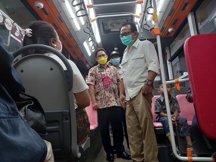 Wakil Ketua DPRD Surabaya AH Thony Mendorong Pemkot Terus Lakukan Inovasi Ajak Masyarakat Beralih ke Transportasi Massal