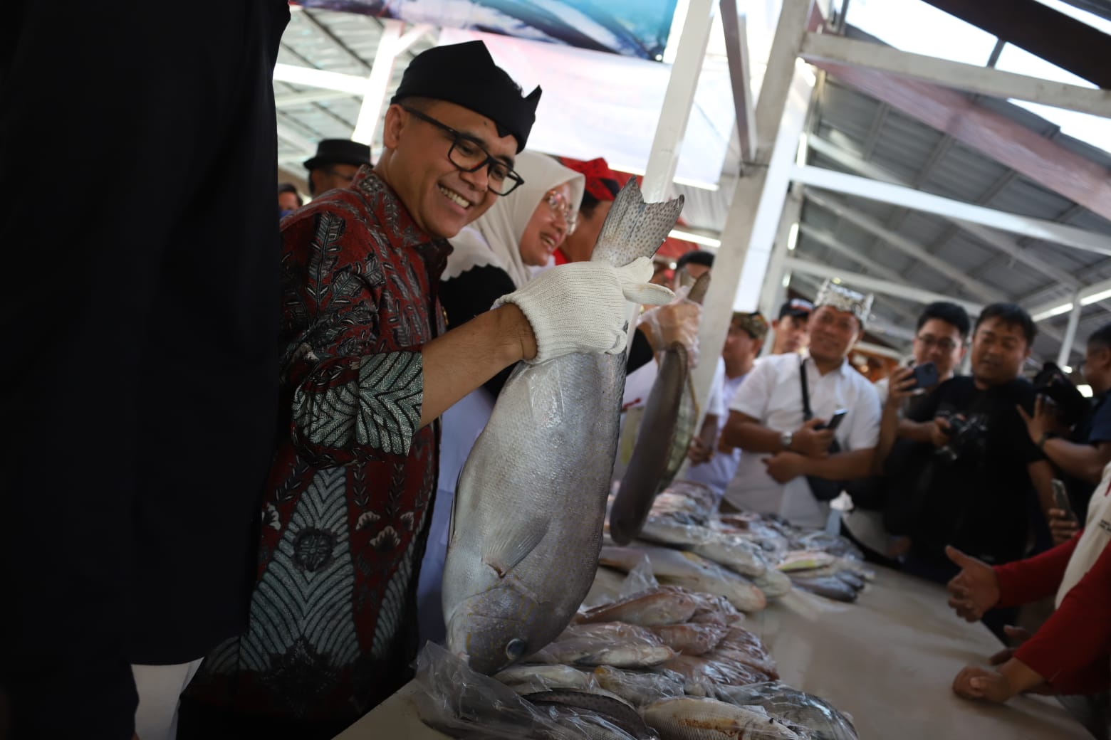 Angkat Perekonomian Nelayan, Pemkab Banyuwangi Gelar Festival Pasar Ikan