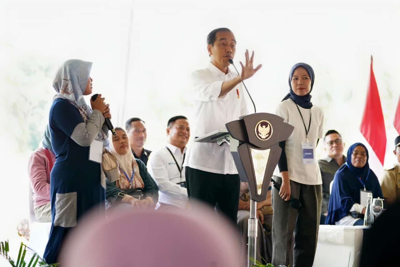 Bertemu Nasabah, Presiden Joko Widodo Apresiasi Kinerja PNM Mekaar