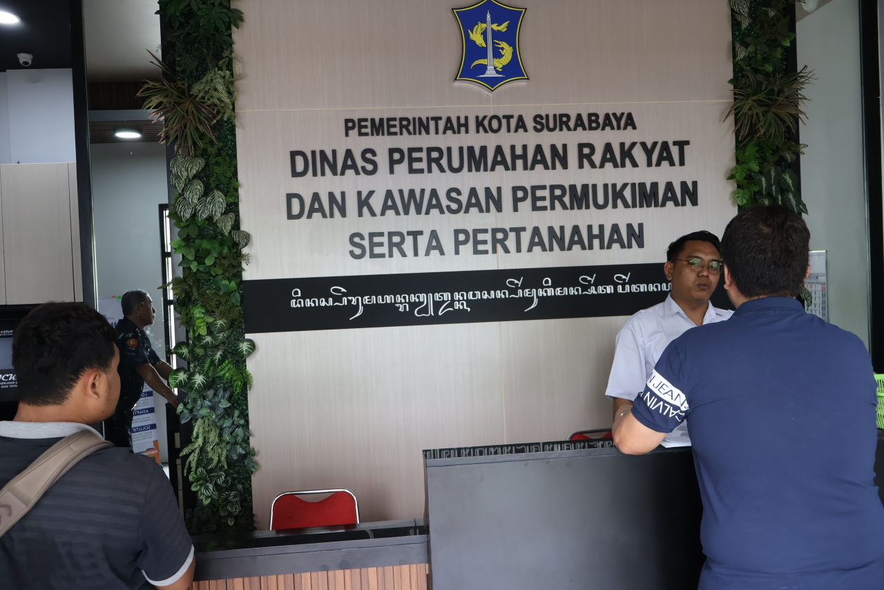 Kantor OPD Pemkot Surabaya Pakai Aksara Jawa