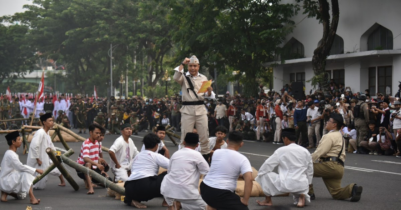 Parade Surabaya Juang Lolos KEN 2024 Kemenparekraf RI