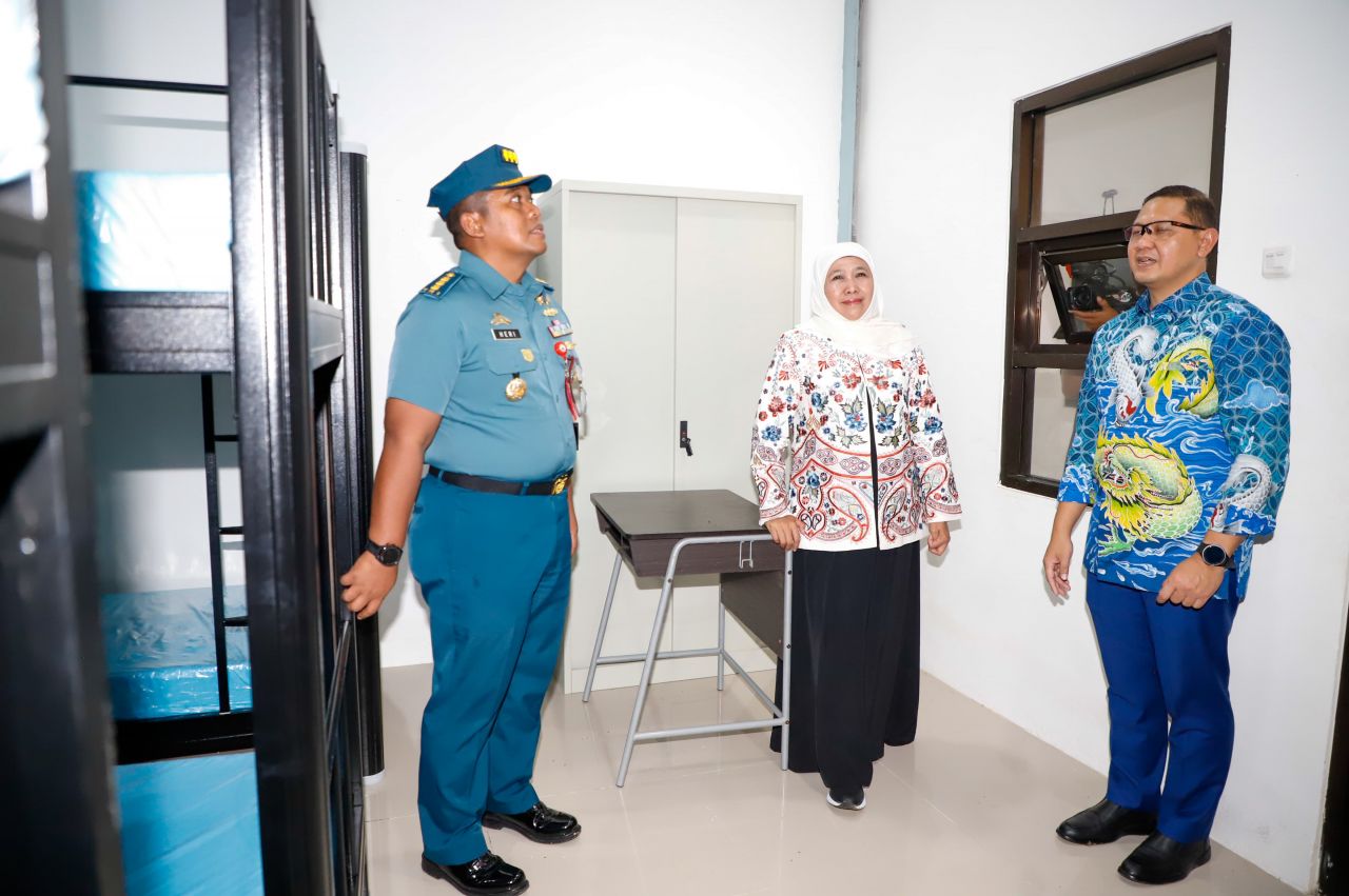 Gubernur Khofifah Resmikan SMK Boarding School Berbasis Maritim Pertama di Indonesia