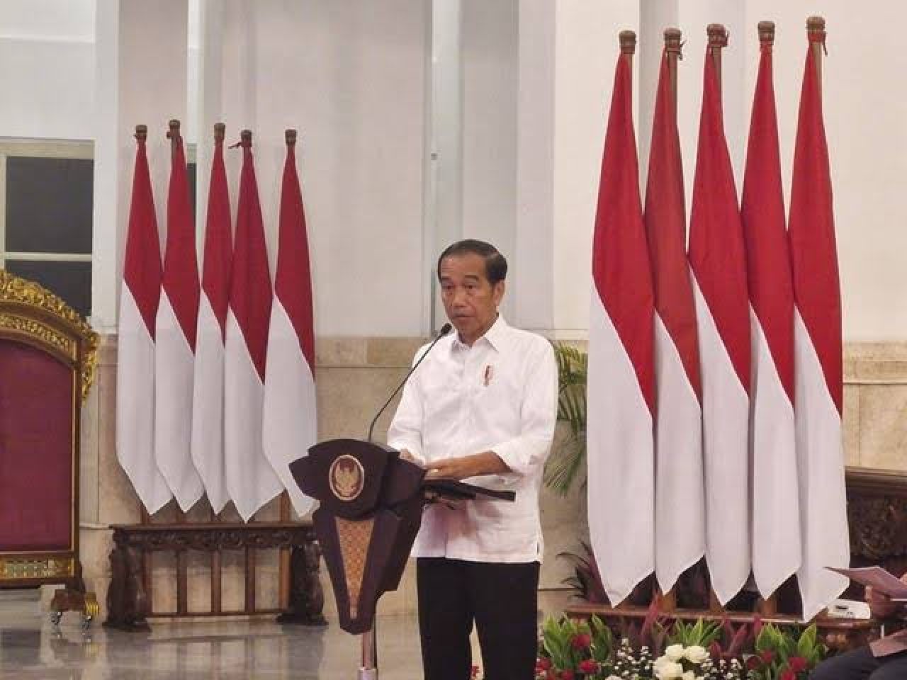 Jokowi Minta Para Menteri Jaga Harga Bahan Pokok