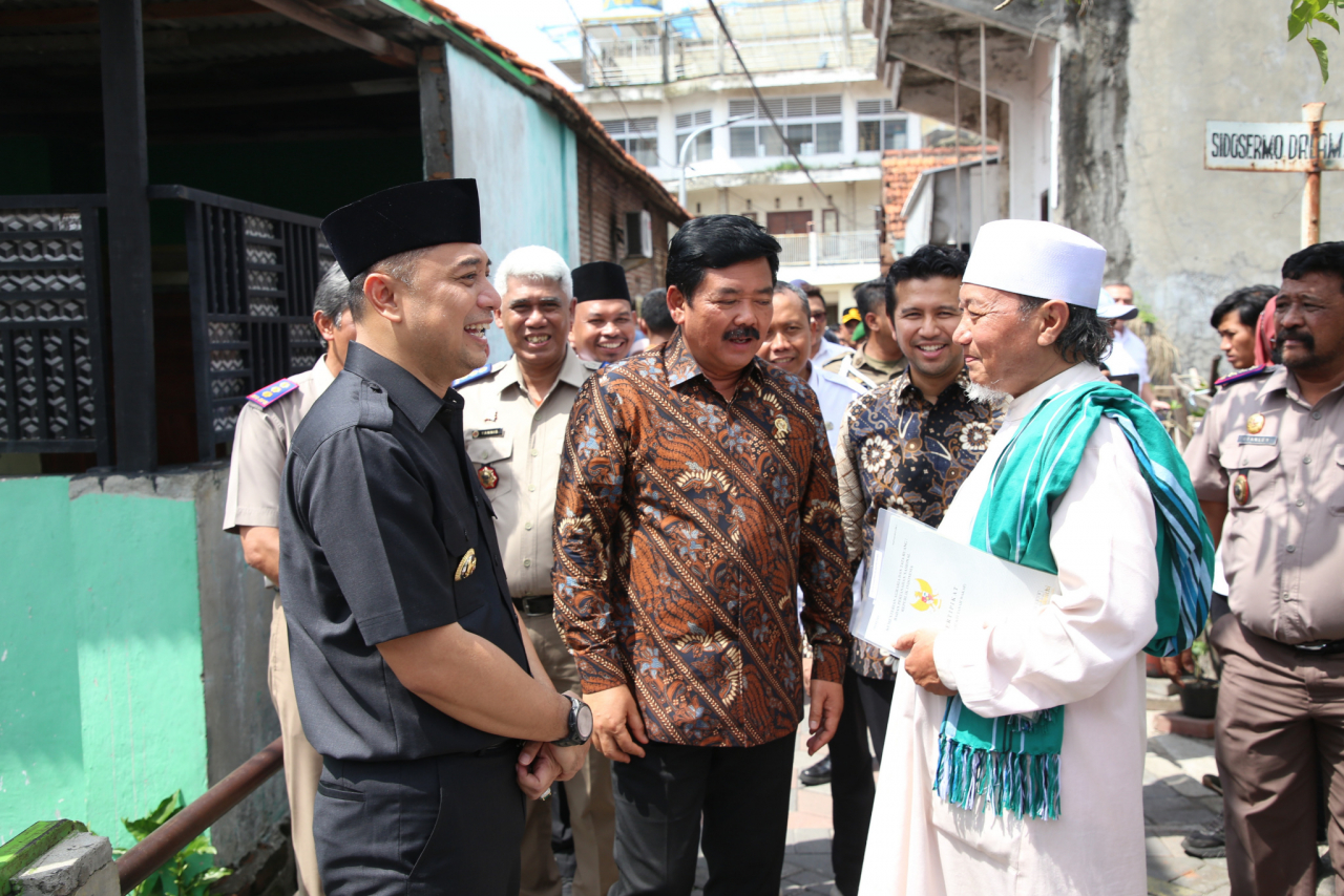 Ponpes An-Najiyah Sidosermo Surabaya Terima Sertifikat Tanah Wakaf 