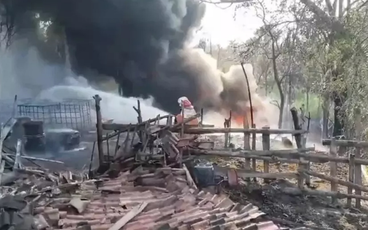 Gudang BBM Mentah di Tuban Terbakar, Total Kerugian Capai Belasan Juta