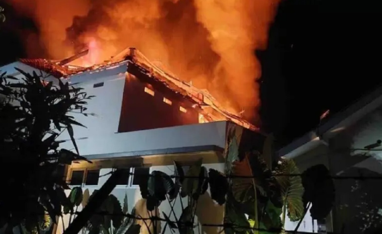 Insiden RS Gatoel Kota Mojokerto Terbakar: 3 Petugas Internal Luka-luka, Pelayanan di Tutup