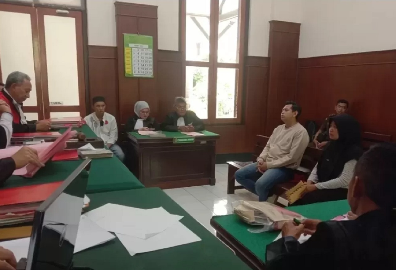 Lewat Medsos, Suami di Surabaya Nekat Jual Istrinya Bertarif Rp 500 Ribu ke Pria Hidung Belang