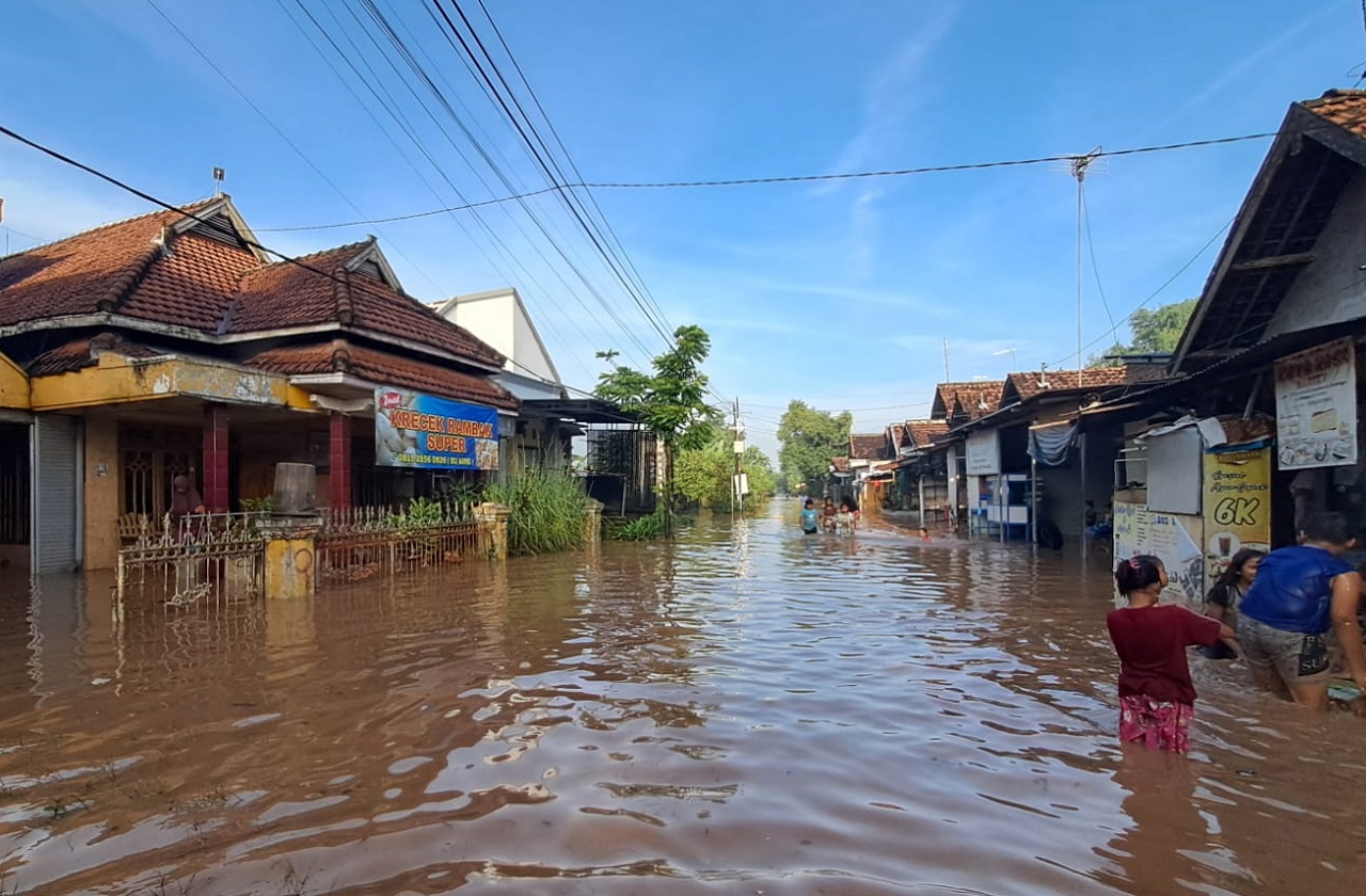 Hujan Deras, 1 Desa di Jombang Tergenang Banjir Satu Meter