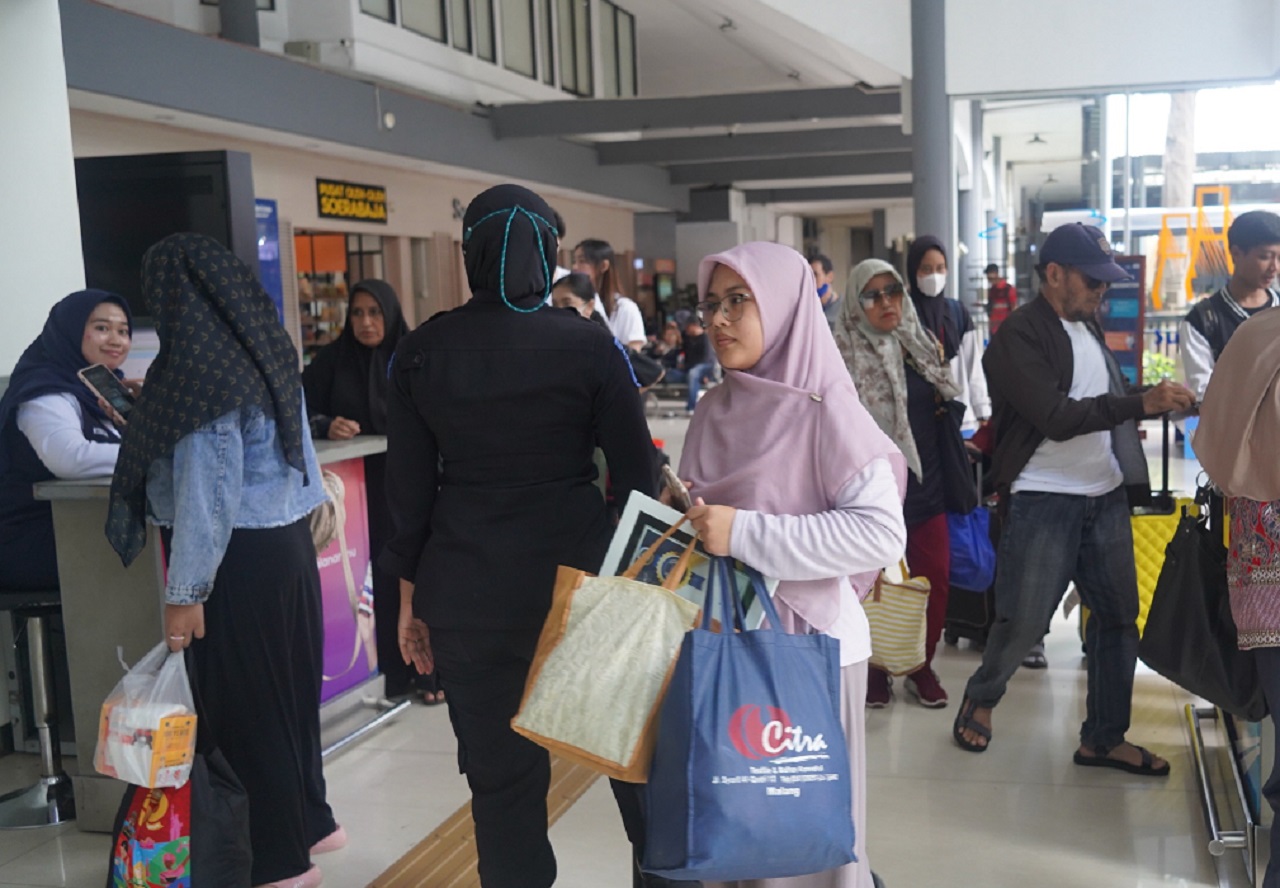 Libur Nyepi dan Awal Puasa: 49 Ribu Penumpang KAI Bakal Padati Stasiun Surabaya