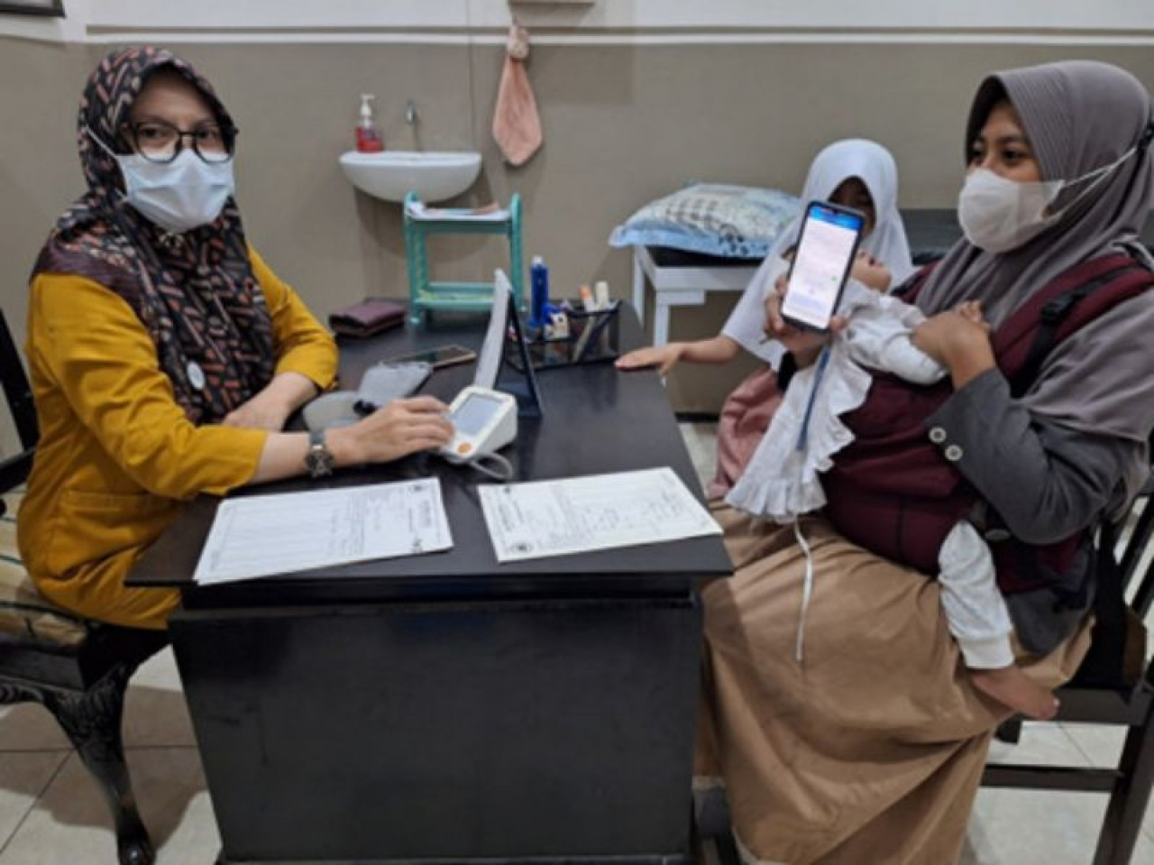 Pelayanan Antrean Online Mobile JKN, Mudahkan Peserta BPJS Kesehatan di Jombang