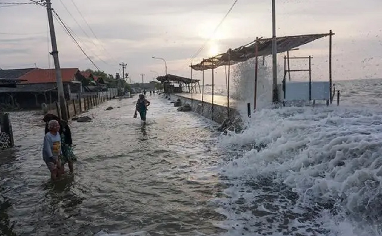 Cuaca Ekstrem, Wisata Pantai Malang Selatan Ditutup Sementara