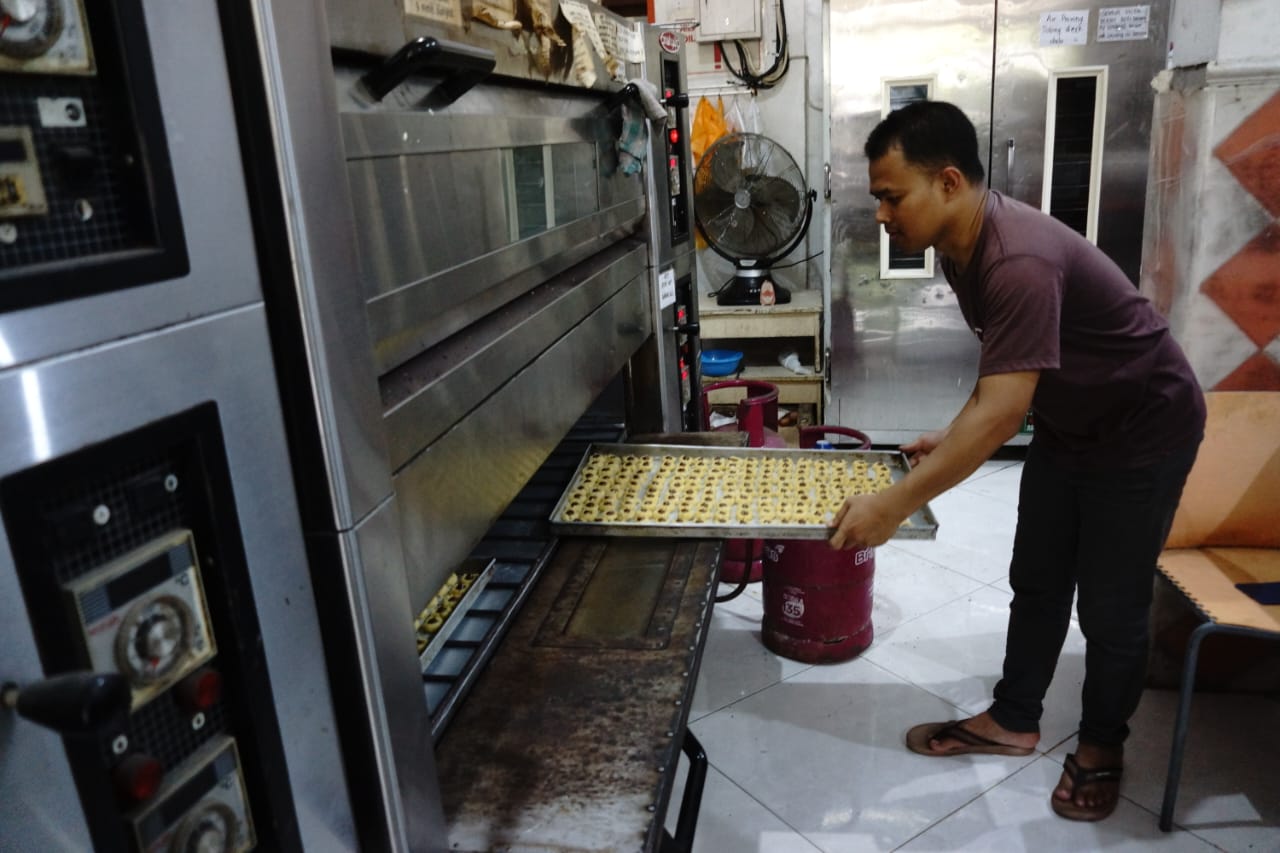 Produsen Roti di Jombang Kebanjiran Berkah Ramadan, Permintaan Kue Kering Lebaran Meningkat
