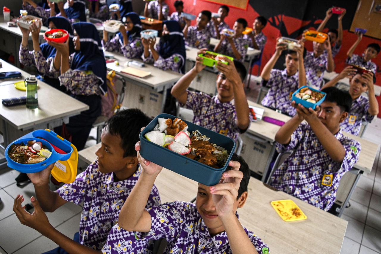 Diklaim Rugikan Publik, Impor Pangan Besar-besaran Bakal ‘Hantui’ Program Makan Siang Gratis