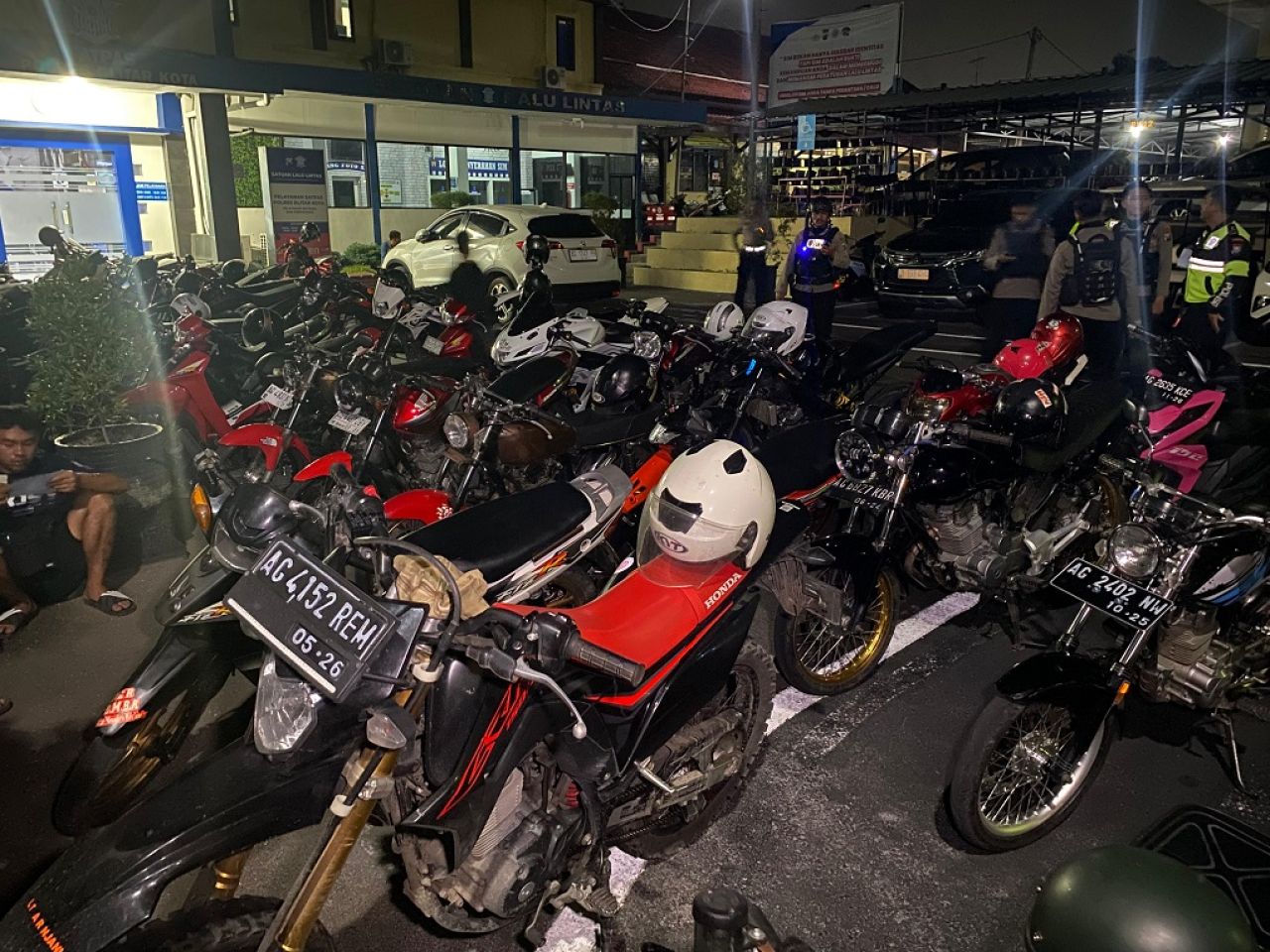 Petugas Gabungan Polres Blitar Kota Jaring Puluhan Motor Berknalpot Brong
