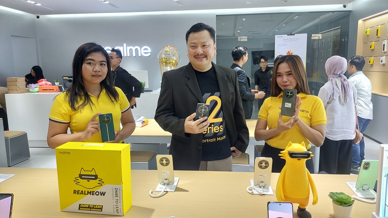 Sambut Lebaran, Realme Hadirkan Inovasi Baru Lewat Experience Store Pertama di Indonesia