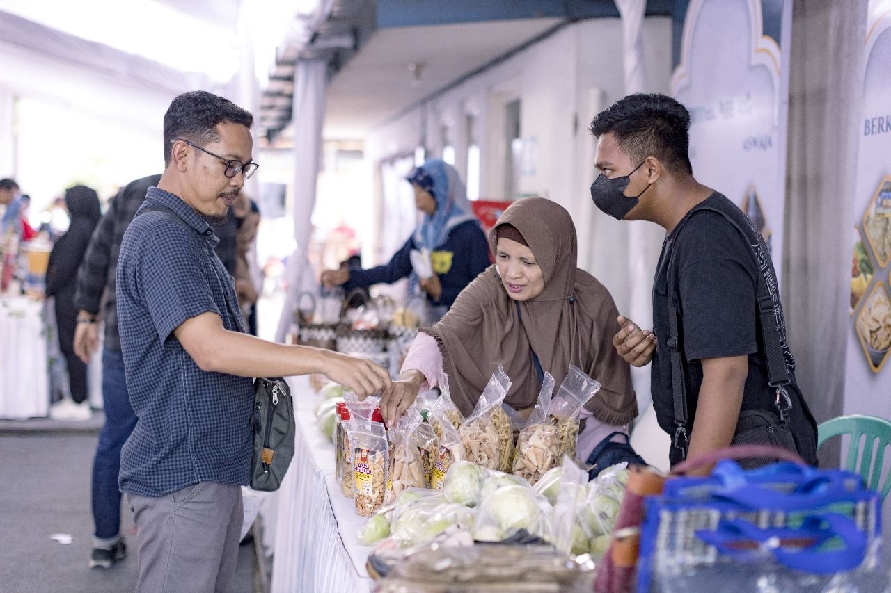 Gelar Bazaar Ramadan, Rumah BUMN Blitar Pasarkan Produk UMKM Lokal