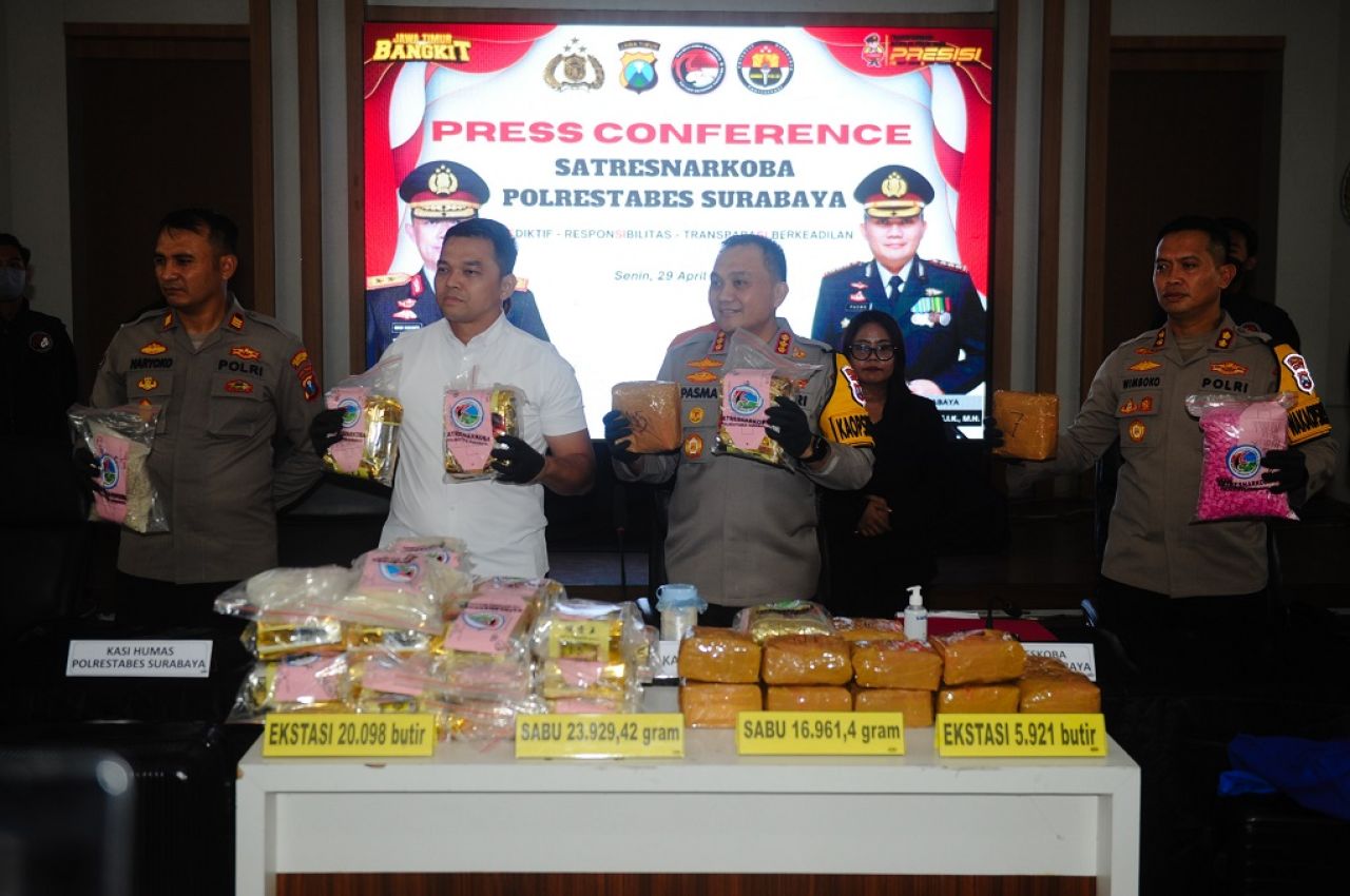 2 Kurir Pembawa Narkoba 40 Kg Senilai Rp 66 Miliar, Dibekuk Polrestabes Surabaya
