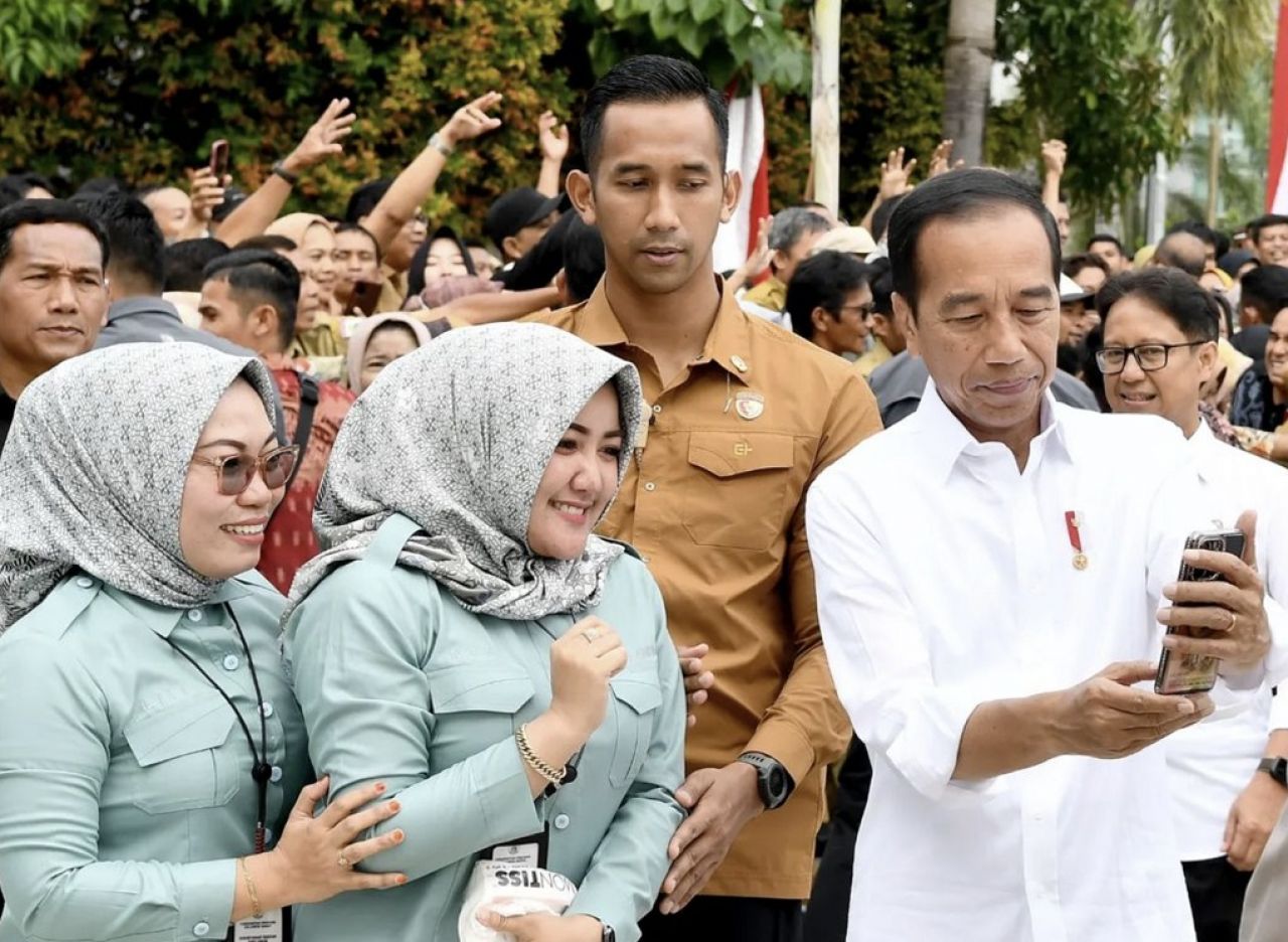 Tudingan Politisasi Bansos tak Terbukti, Jokowi Senang