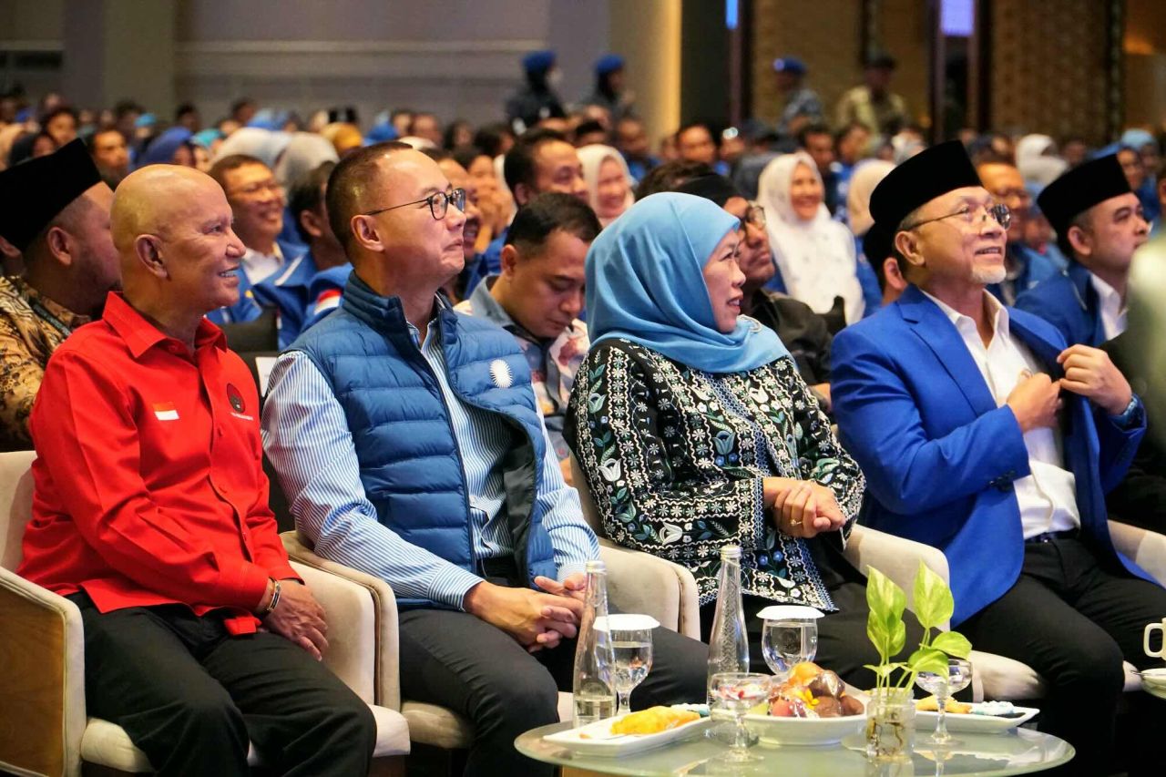 Mengejutkan, Halal-Bihalal PAN Jatim Dihadiri Ketua PDIP Jatim