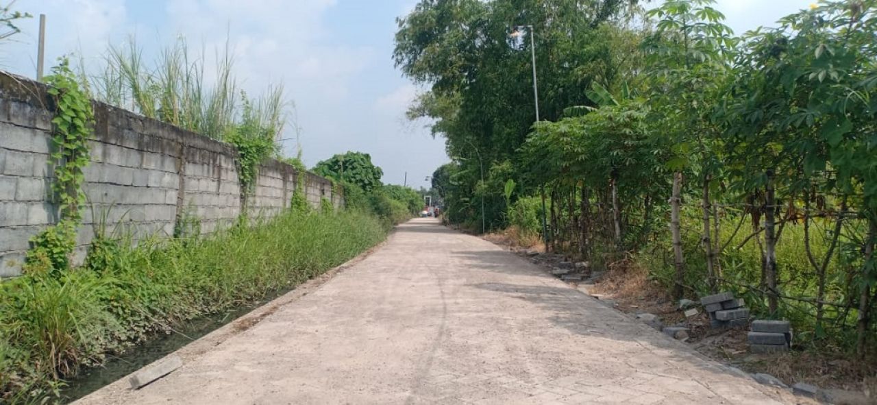 Jalan Alternatif Dusun Nyamplong Dipaving