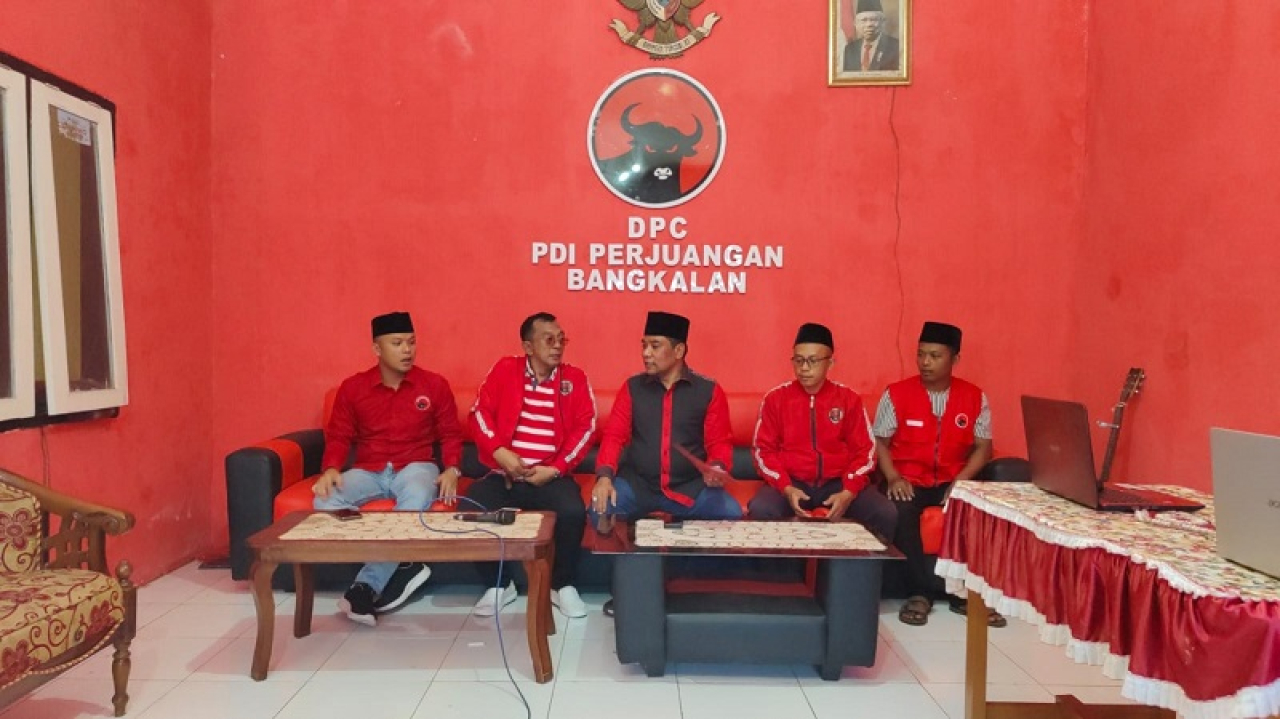 Pecinta Voli Asal Banjarnegara Dukung Tim Tercinta di Ajang PLN Mobile Proliga Seri Semarang