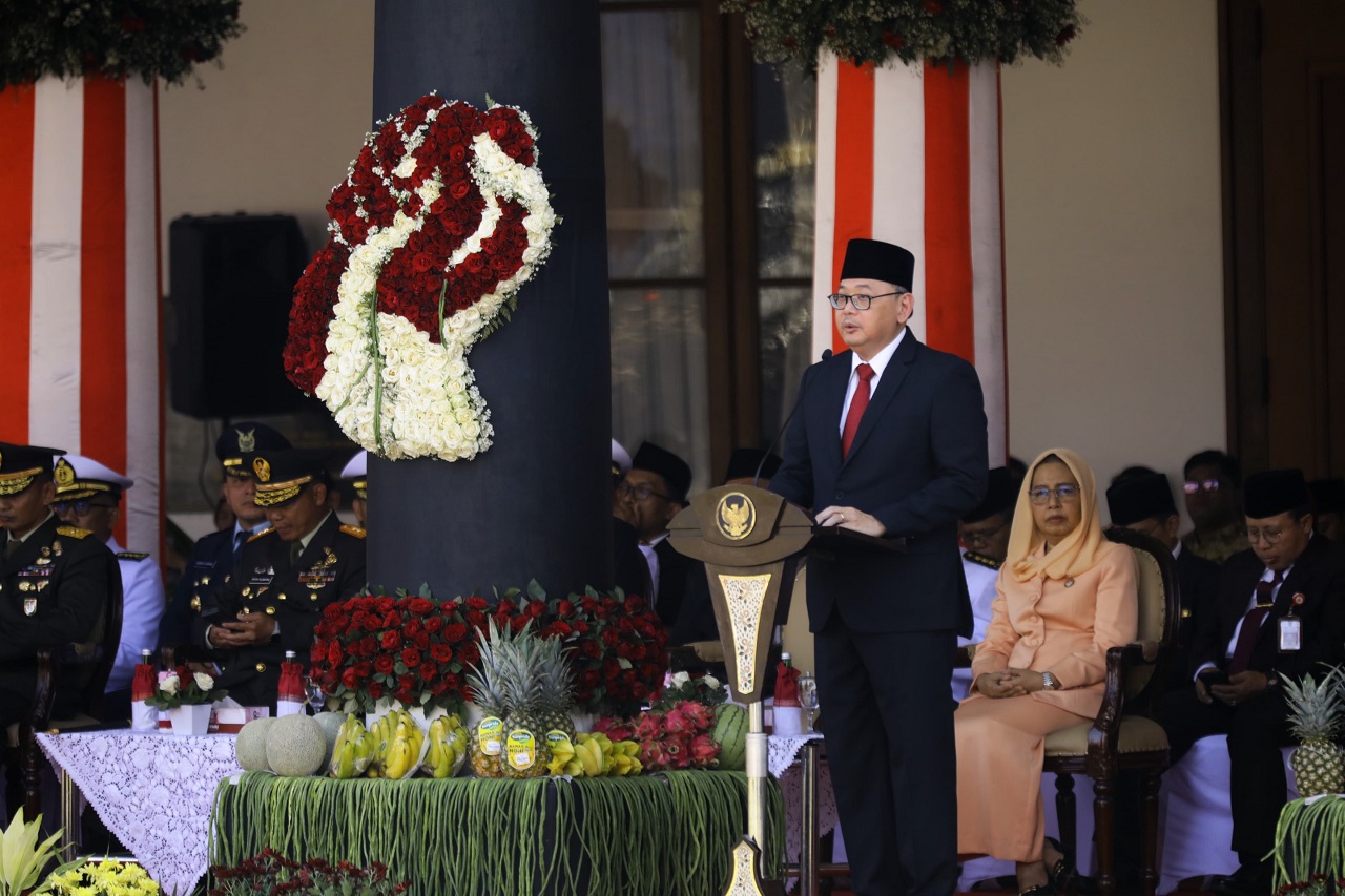 Peristiwa Plh Gubernur Jatim Bobby Ajak Generasi Muda Kuasai Teknologi Untuk Indonesia Emas 2045