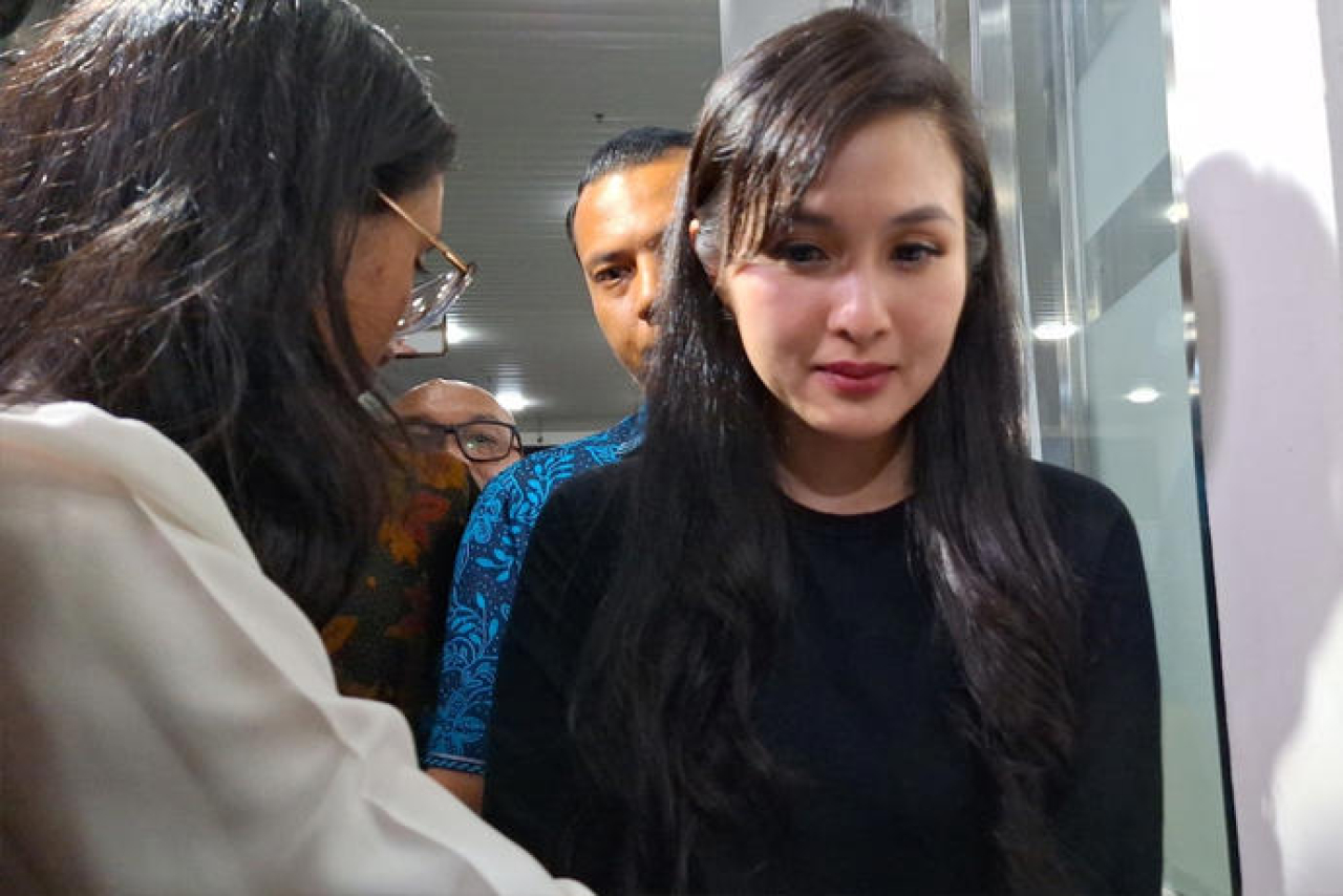 Sandra Dewi, Berpeluang Jadi Tersangka Korupsi