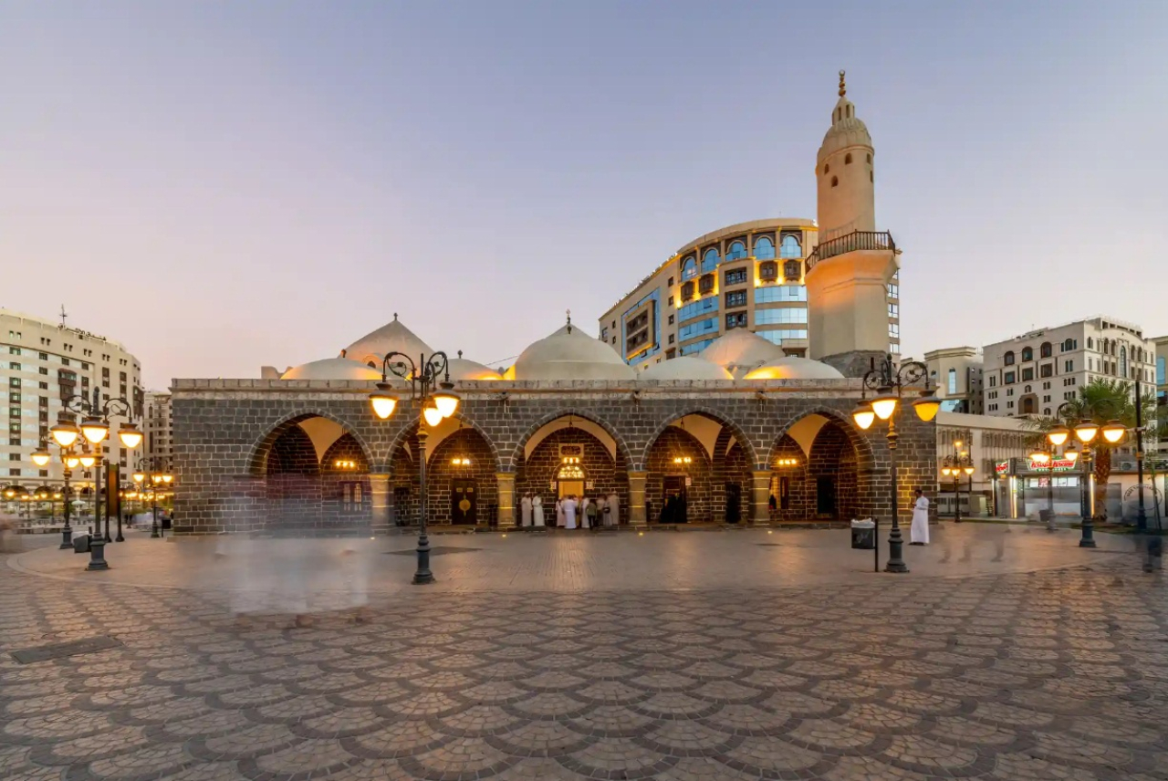 Arsitektur Masjid Al-Ghamamah, Tempat Nabi Muhammad SAW Pimpin Salat Ied Pertama
