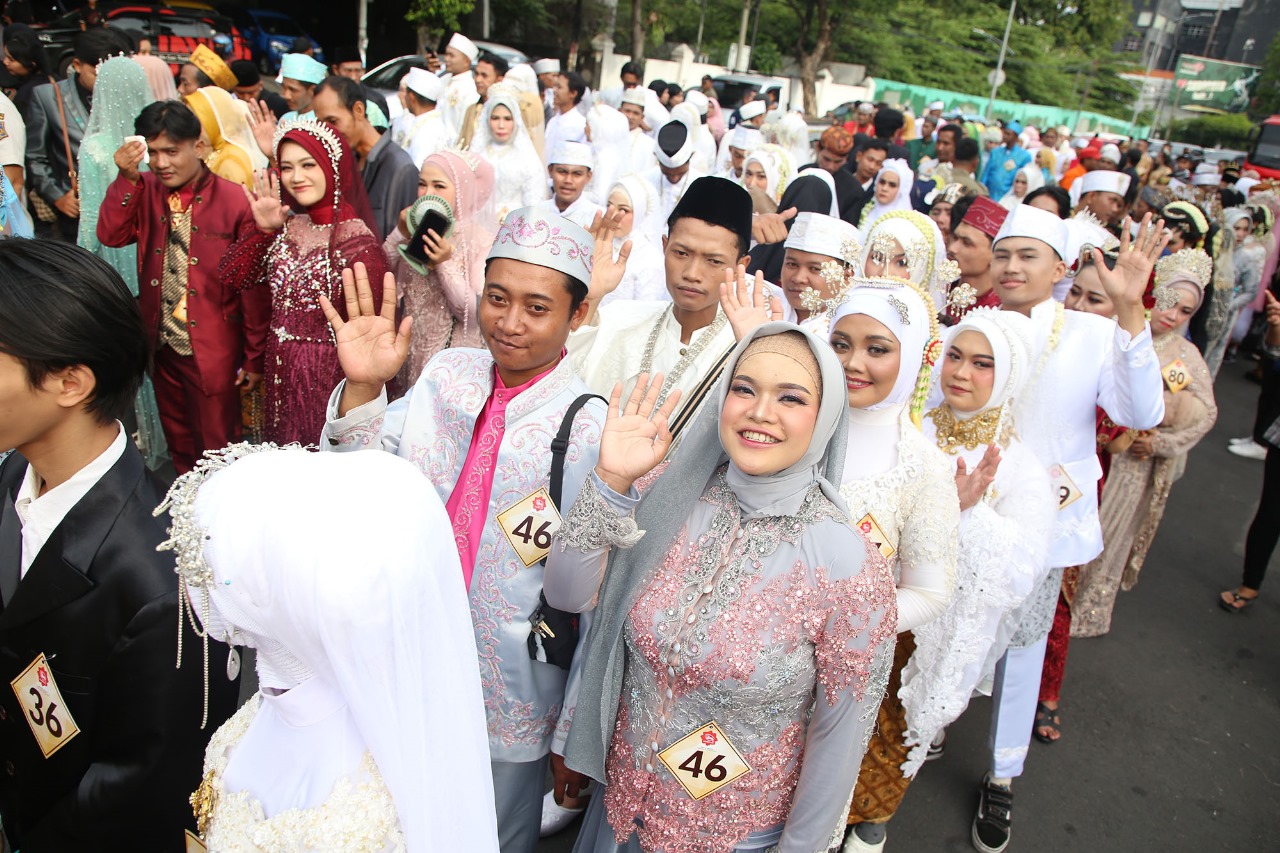 Kirab Pengantin Massal di Surabaya: Upaya Pemkot untuk Tertib Administrasi Pernikahan