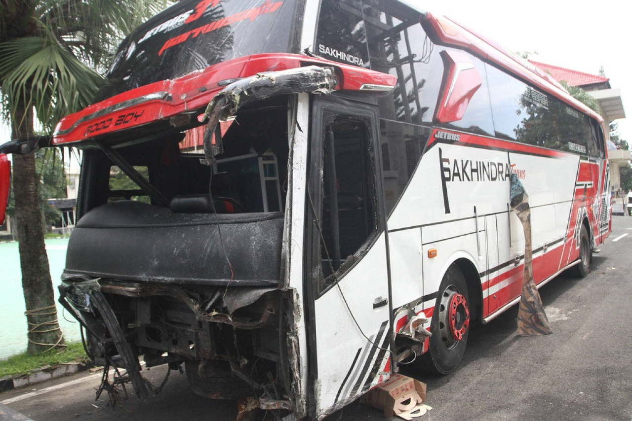 Dramatisnya Bus Rem Blong, Bawa 39 Pelajar, Tabrak 12 Kendaraan, Tewaskan 4 Orang Bukan dari Pelajar