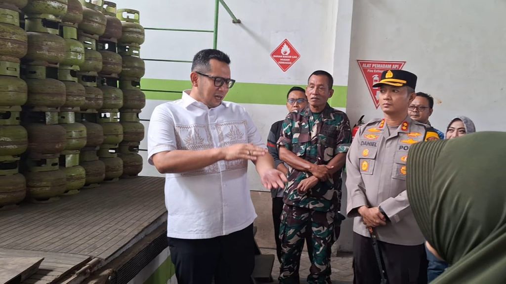 Peristiwa Harga Elpiji Melon Naik, Pj Walikota Mojokerto Pastikan Stok Aman