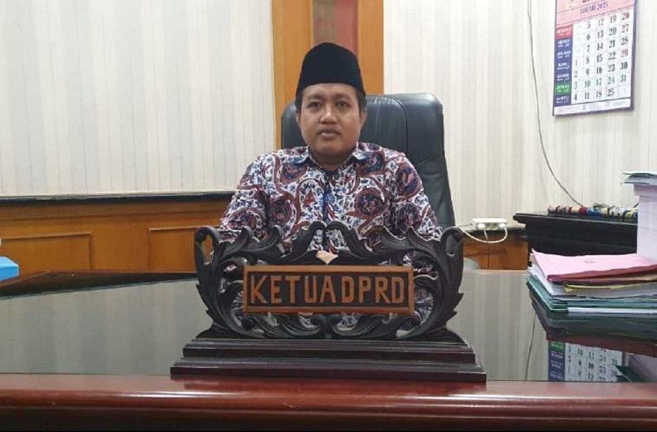 Peristiwa Ketua DPRD Sampang Menyoroti Kinerja Eksekutif Gamang