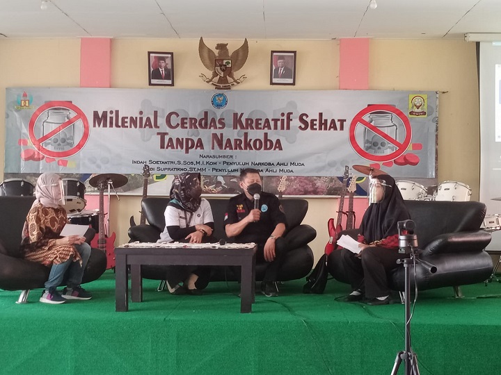 BNN Kota Surabaya Ajak Dialog Interaktif Siswa Siswi SMPN 28