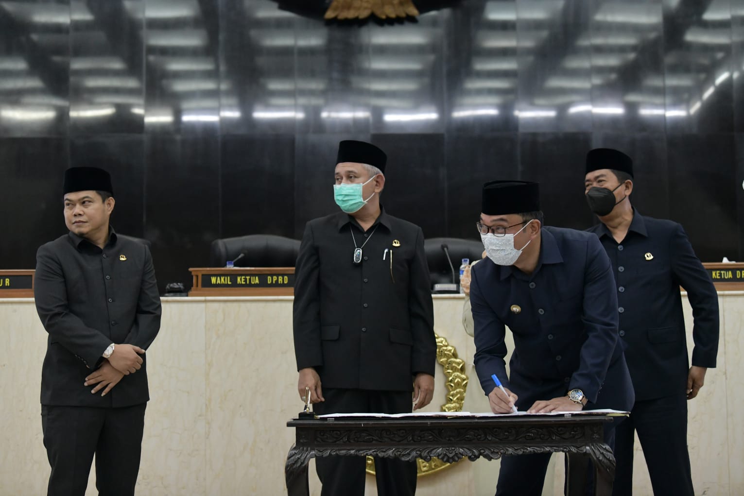 Gubernur Ridwan Kamil Tandatangani Perubahan KUA dan PPAS Anggaran 2022