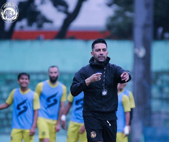 Jelang Lawan Persebaya, Pelatih Arema FC Tingkatkan Intensitas Latihan Para Pemainnya