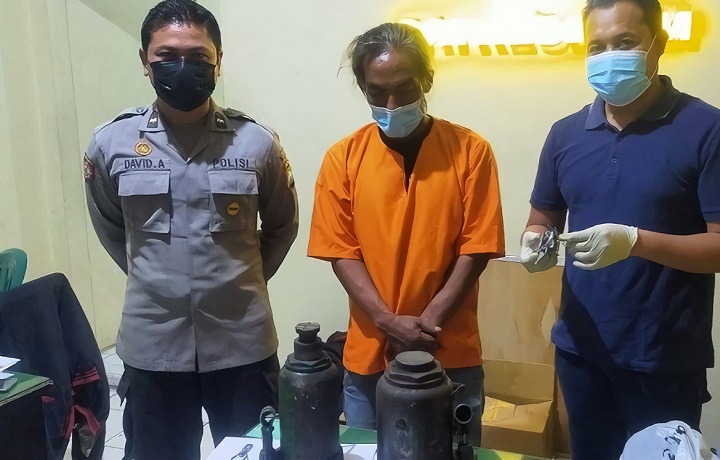 Komplotan Spesialis Pencuri Dongkrak Truk Beraksi di Siang Bolong
